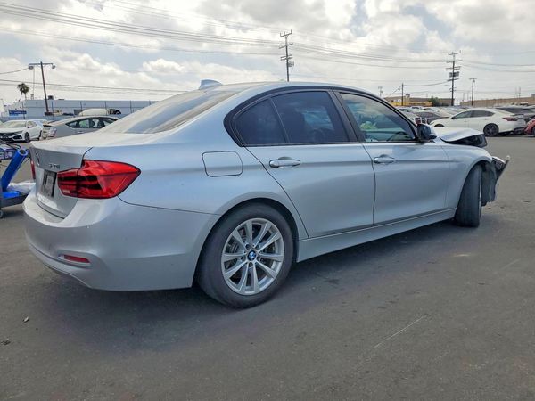 2018 BMW 320