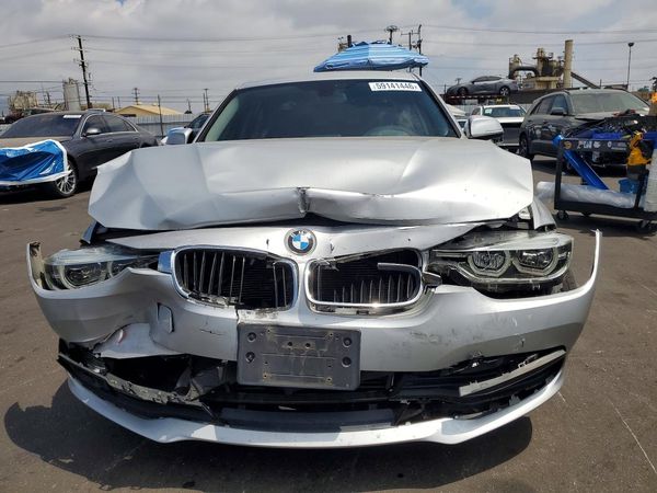 2018 BMW 320