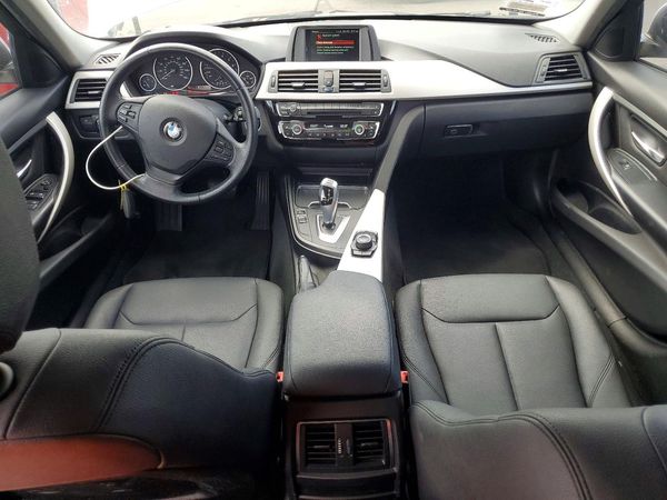 2018 BMW 320