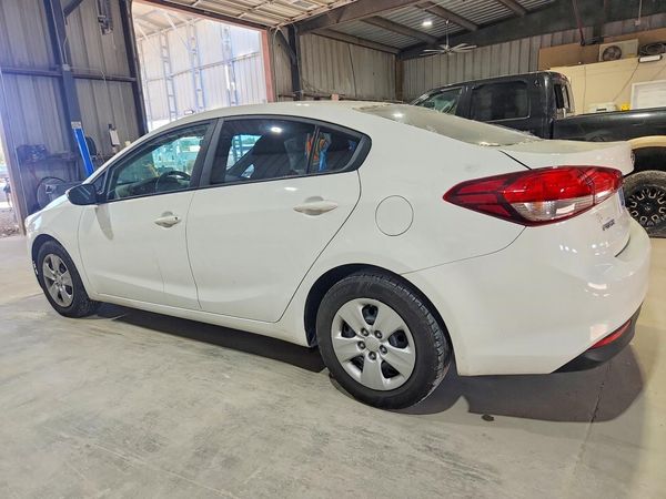 2017 KIA FORTE