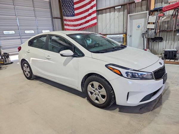 2017 KIA FORTE