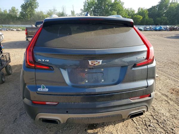 2020 CADILLAC XT4 Premium Luxury