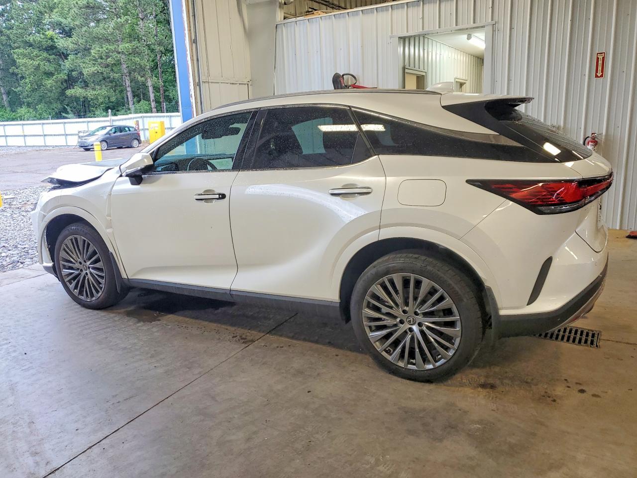 2024 LEXUS RX 450h+