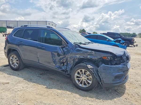 2019 JEEP CHEROKEE LATITUDE FWD