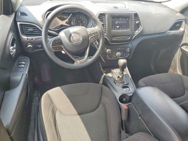2019 JEEP CHEROKEE LATITUDE FWD