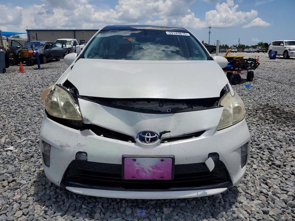 2014 TOYOTA PRIUS