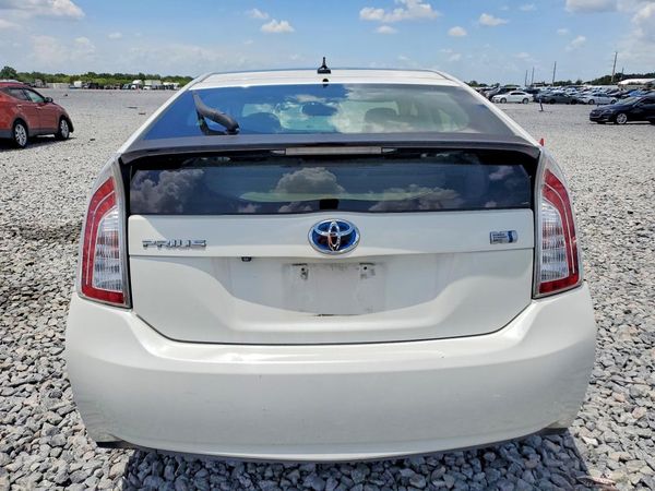 2014 TOYOTA PRIUS