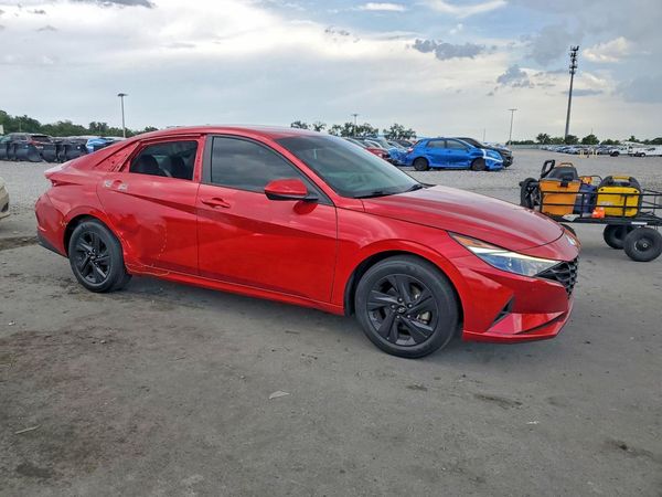 2021 HYUNDAI ELANTRA SEL
