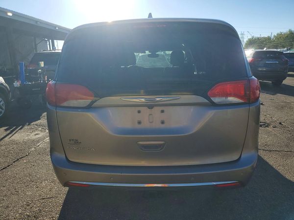 2017 CHRYSLER PACIFICA Touring L Plus