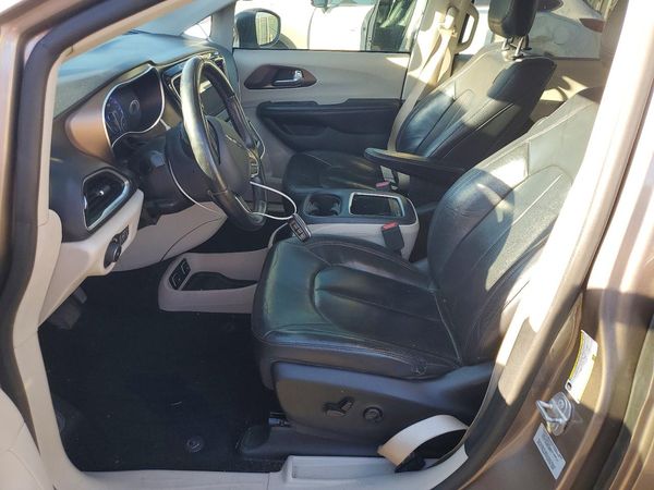 2017 CHRYSLER PACIFICA Touring L Plus