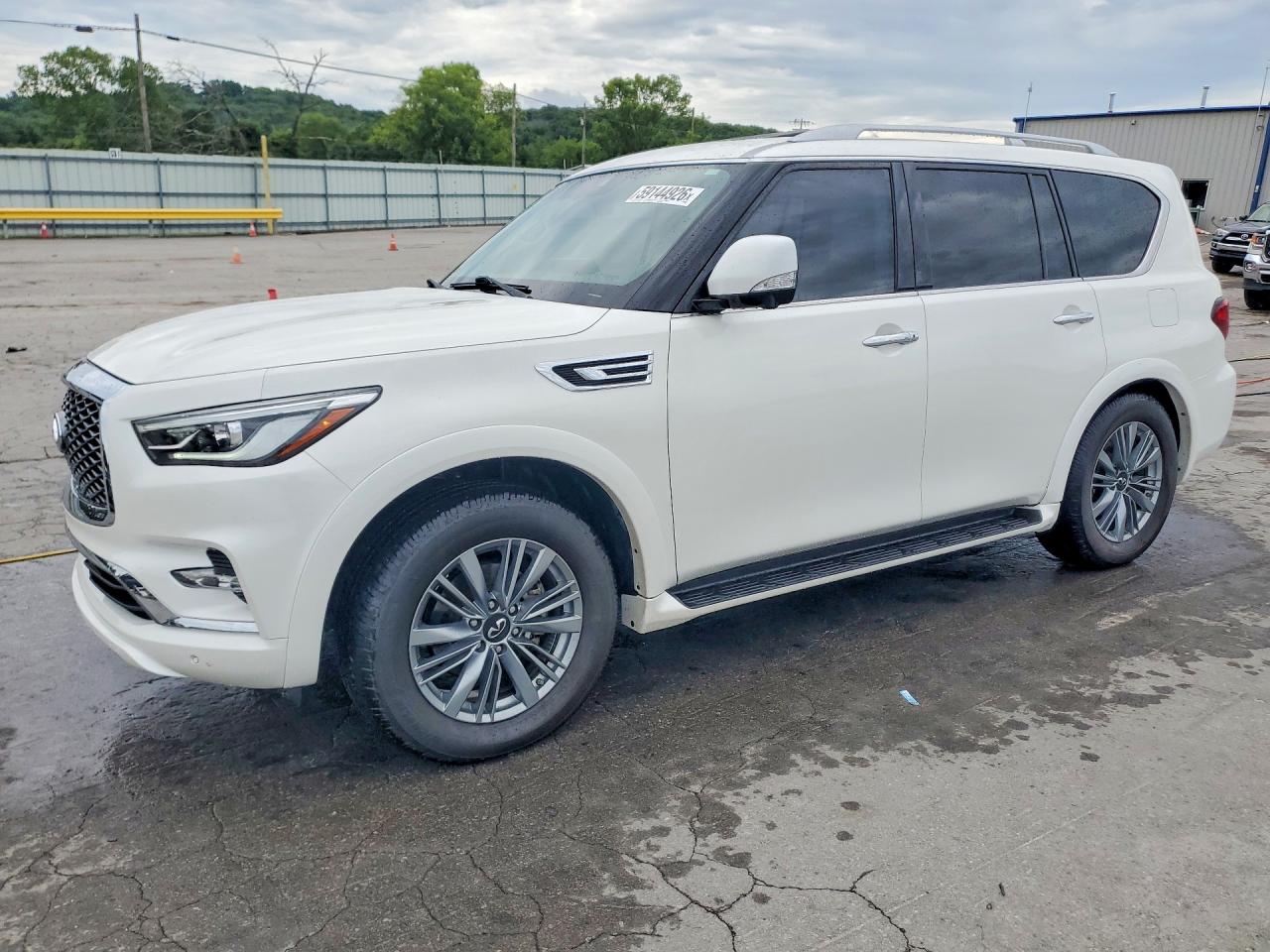 2022 INFINITI QX80