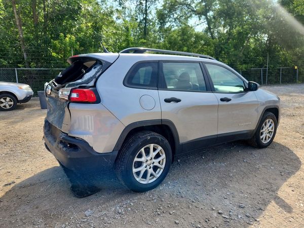 2015 JEEP CHEROKEE SPORT 4X4