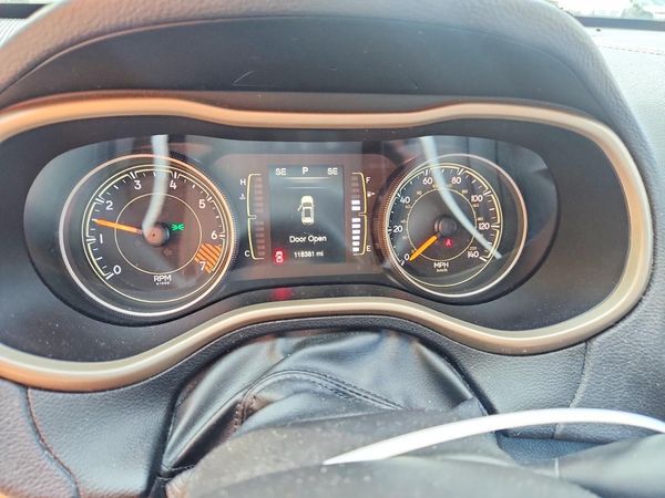 2015 JEEP CHEROKEE SPORT 4X4