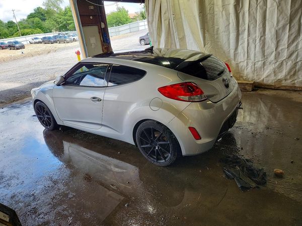 2016 HYUNDAI VELOSTER