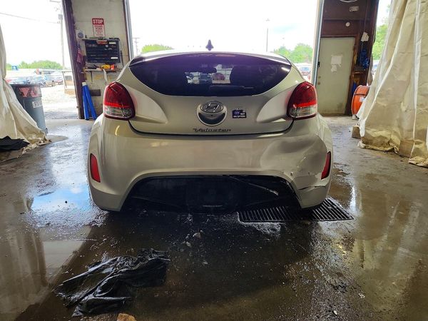 2016 HYUNDAI VELOSTER