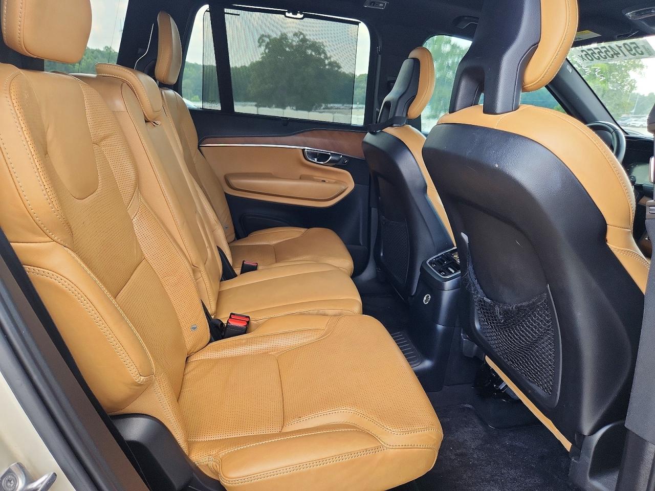 2017 VOLVO XC90
