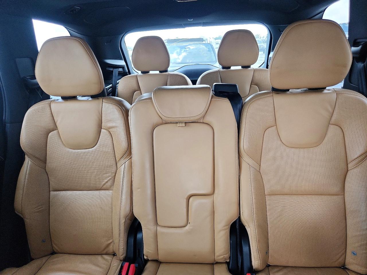 2017 VOLVO XC90 Inscription