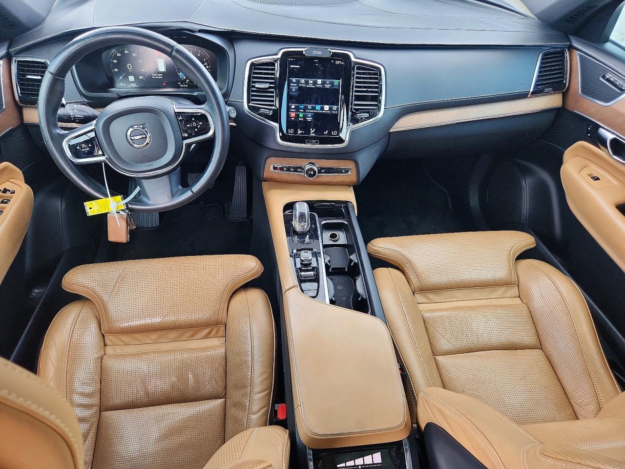 2017 VOLVO XC90 Inscription