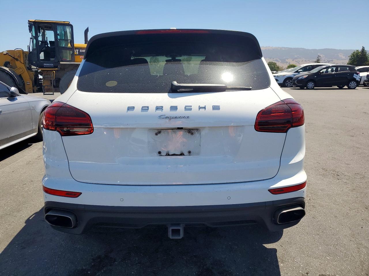 2018 PORSCHE CAYENNE Base / Platinum Edition