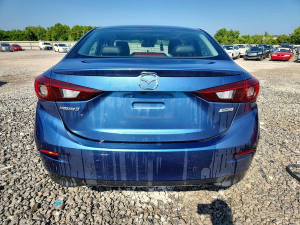 2018 MAZDA 3 Touring