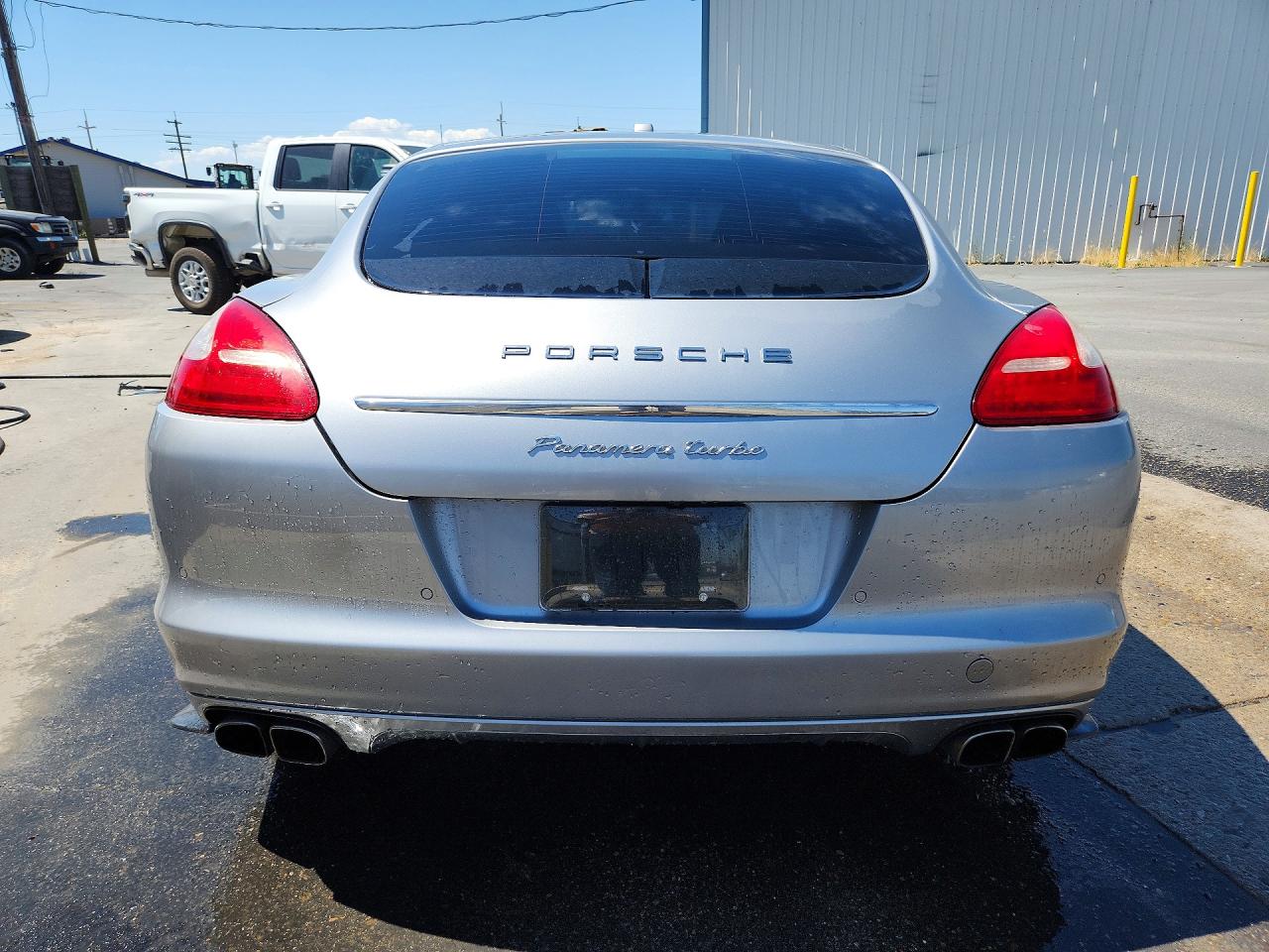 2010 PORSCHE PANAMERA