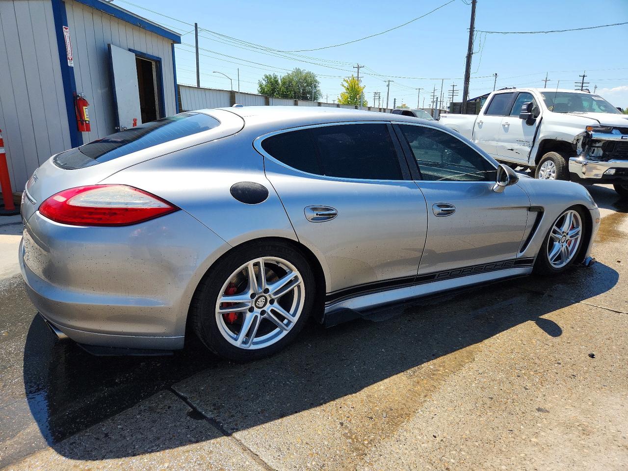 2010 PORSCHE PANAMERA