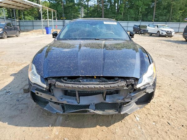 2016 MASERATI QUATTROPORTE Essence