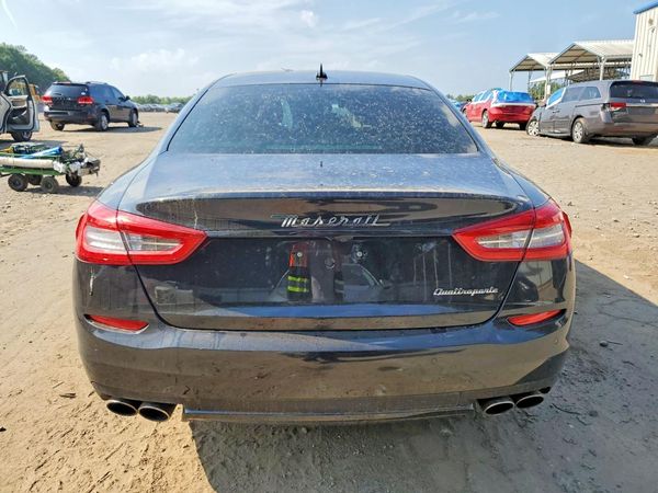 2016 MASERATI QUATTROPORTE Essence