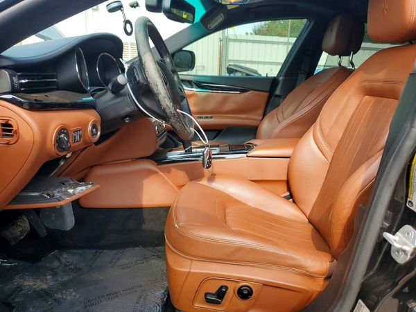 2016 MASERATI QUATTROPORTE Essence