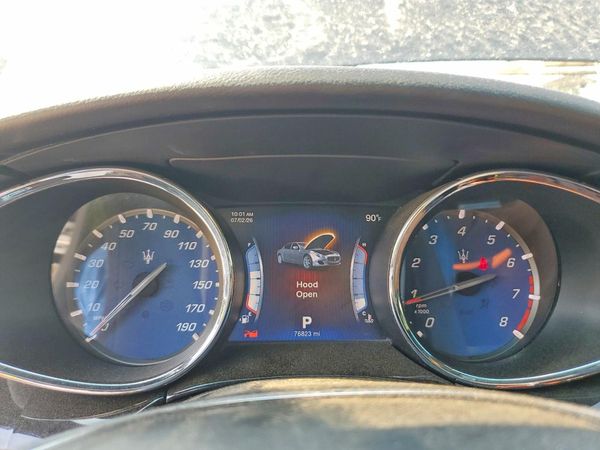 2016 MASERATI QUATTROPORTE Essence