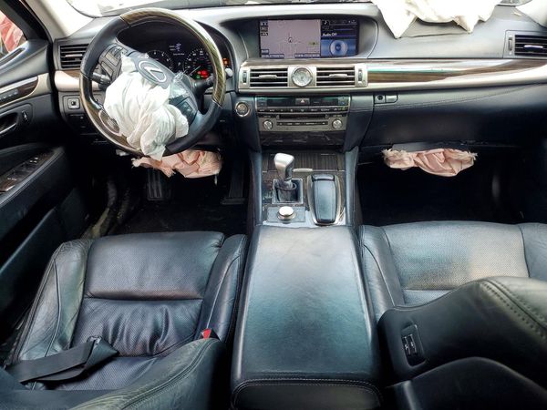 2013 LEXUS LS 460