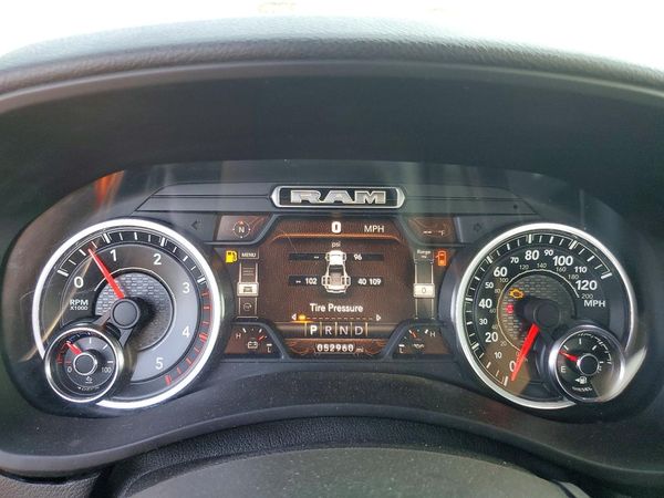2021 RAM 1500 CLSC 4X4 SLT Regular Cab DRW