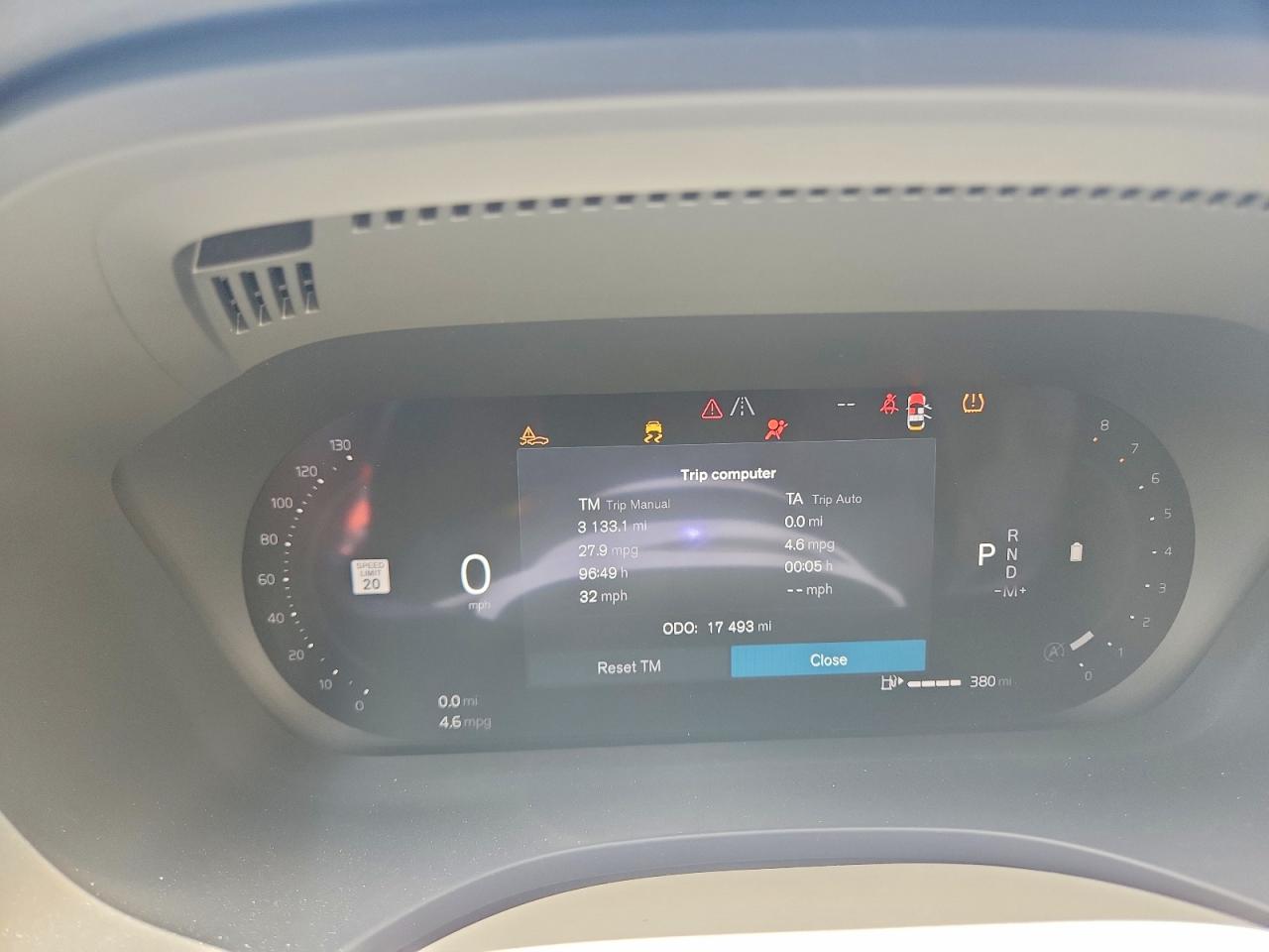 2025 VOLVO XC60 Plus Dark
