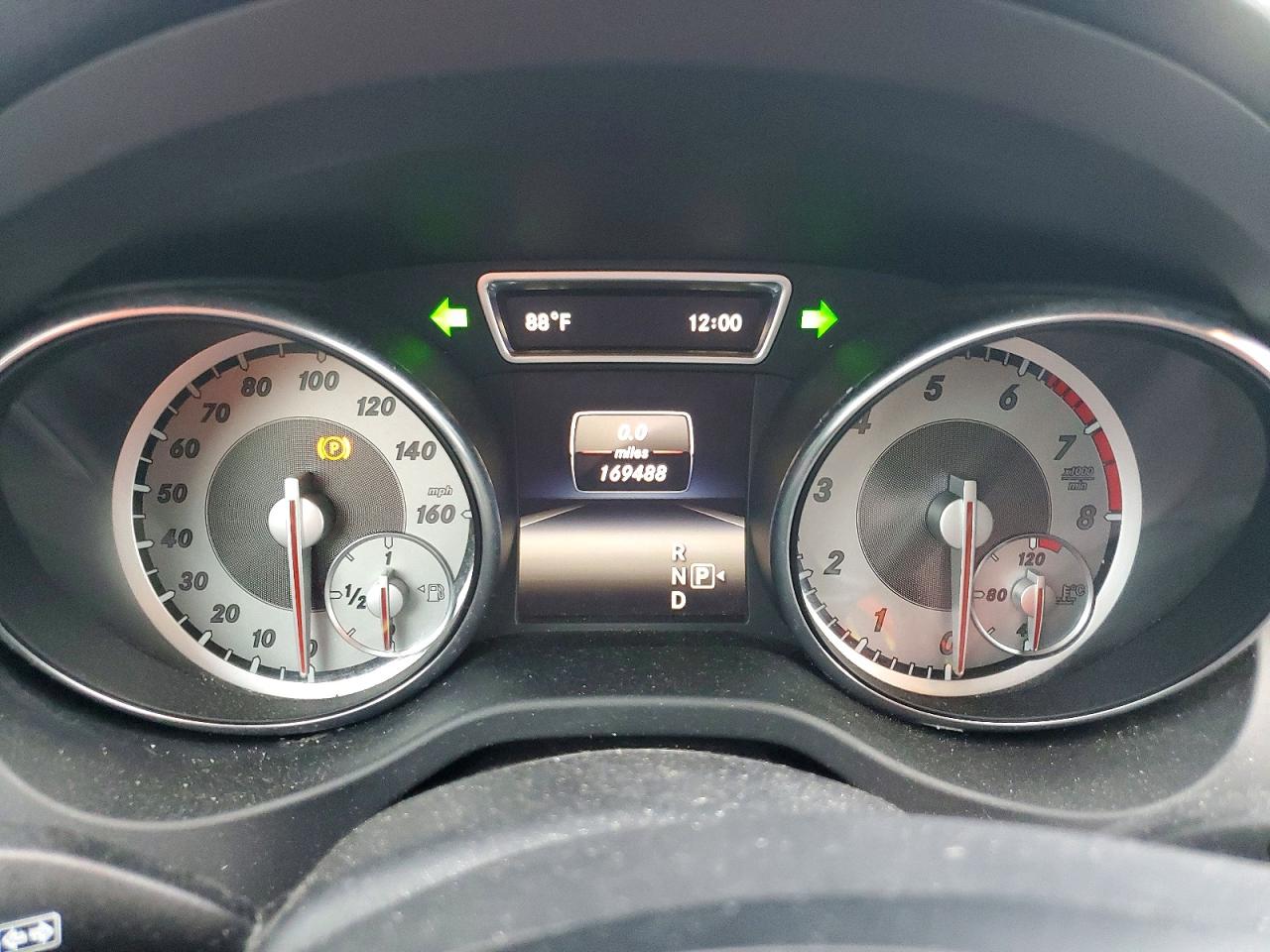2015 MERCEDES-BENZ GLA GLA250
