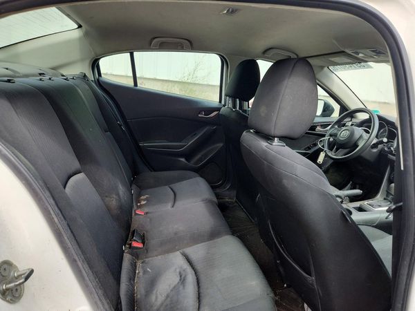 2015 MAZDA 3 Sport/GX