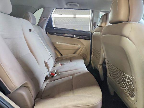 2015 KIA SORENTO GL