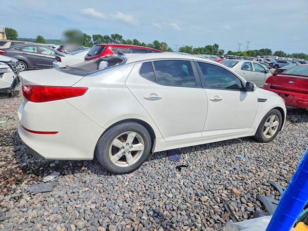 2015 KIA OPTIMA GL - Middle-low