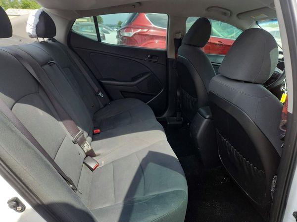 2015 KIA OPTIMA GL - Middle-low