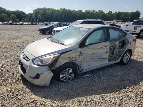 2016 HYUNDAI ACCENT