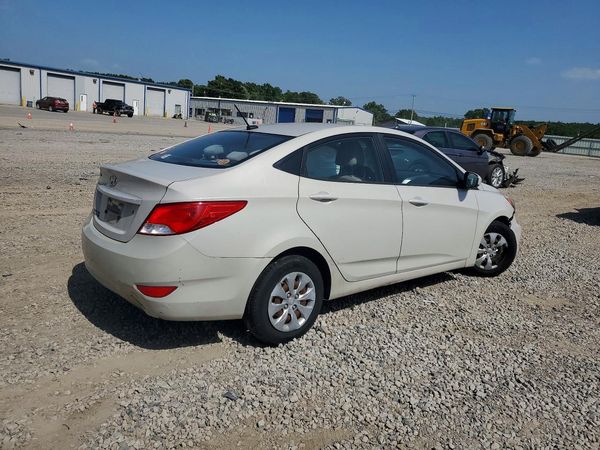 2016 HYUNDAI ACCENT