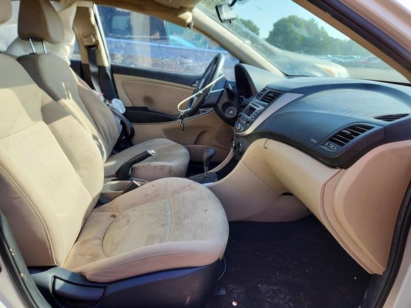 2016 HYUNDAI ACCENT