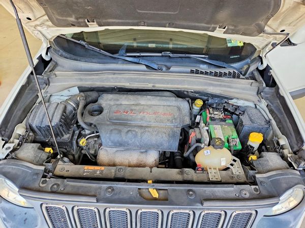 2016 JEEP RENEGADE LATITUDE 4X4