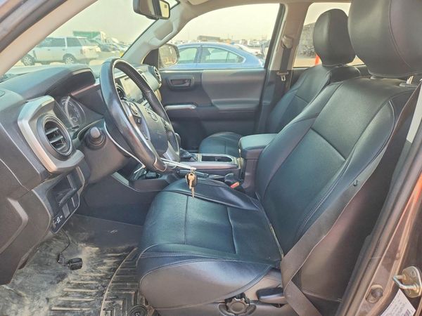 2017 TOYOTA TACOMA
