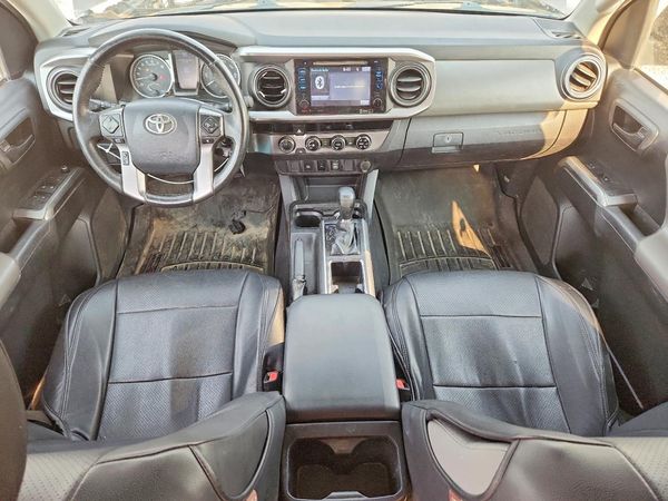 2017 TOYOTA TACOMA