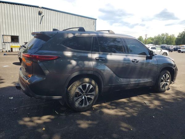 2020 TOYOTA HIGHLANDER XLE Nav