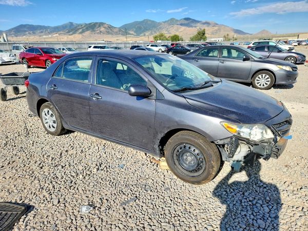 2013 TOYOTA COROLLA