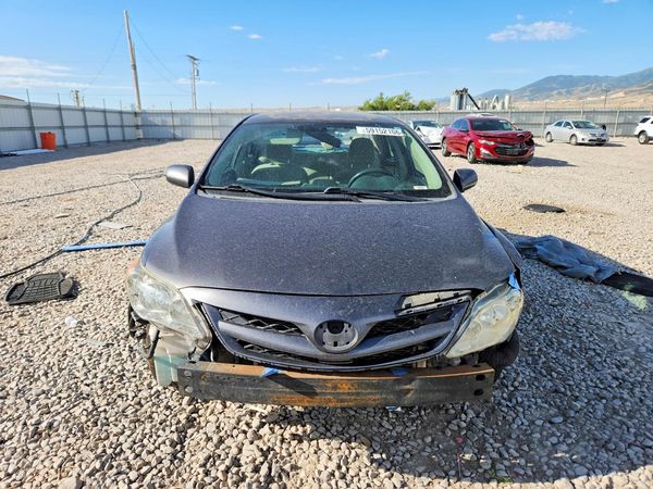 2013 TOYOTA COROLLA