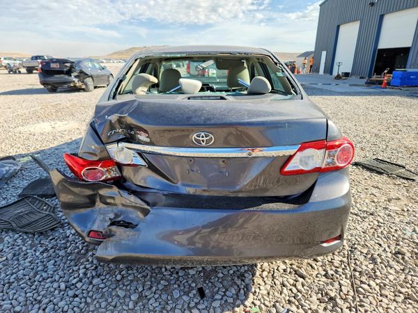 2013 TOYOTA COROLLA