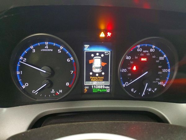 2018 TOYOTA RAV4 Adventure/XLE