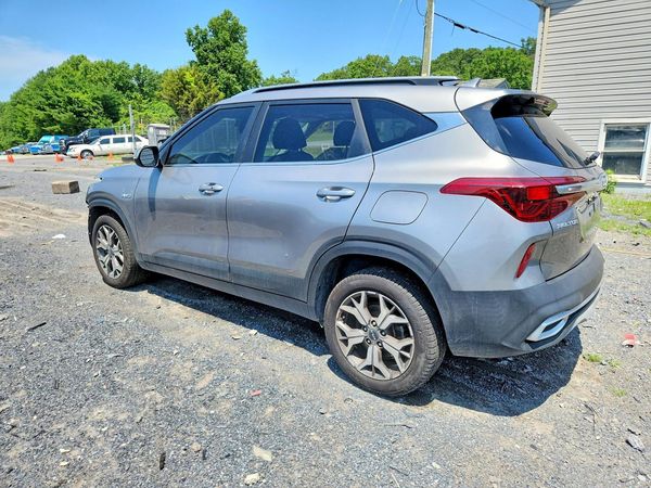 2023 KIA SELTOS EX